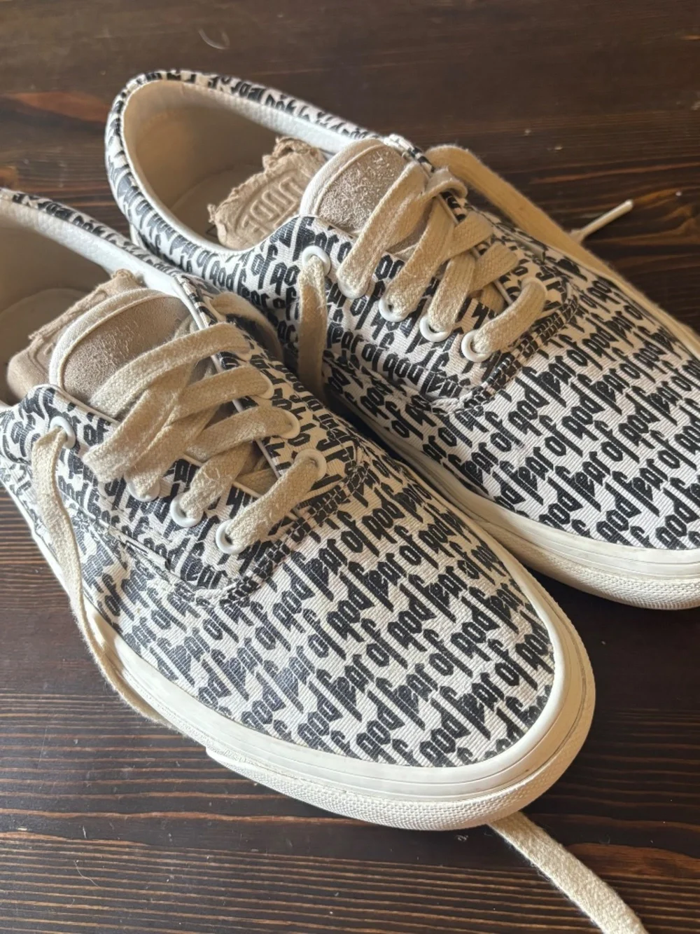 Vans very good